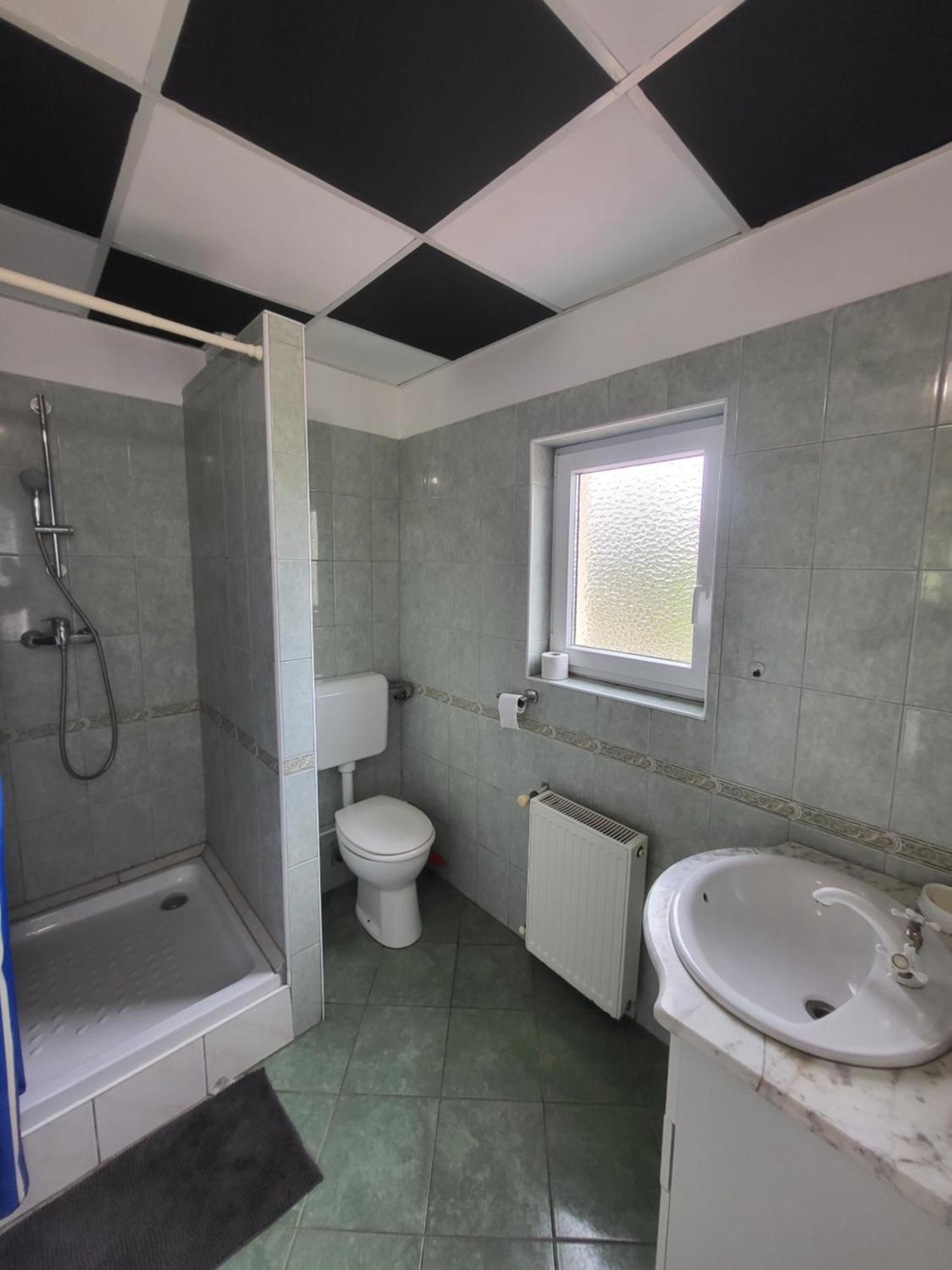 Apartamento Napsugar Vendeghaz Tiszaújváros Habitación foto